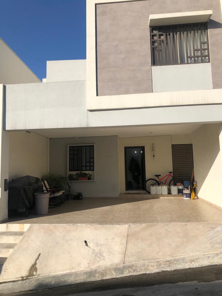 Casa Fracc. Privado Las Lomas